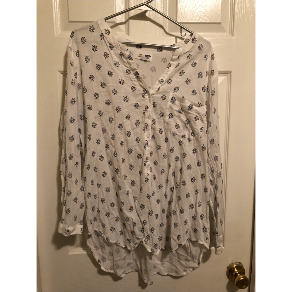 Old Navy long sleeve white blouse size XL